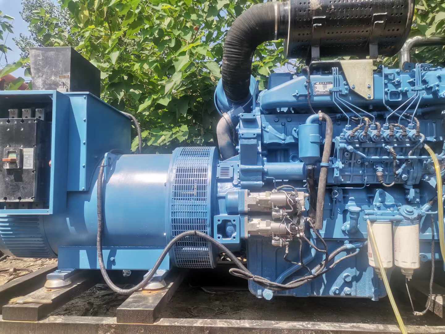 富锦详细说明降低 800kW 柴油发电机输出电流波动的方法