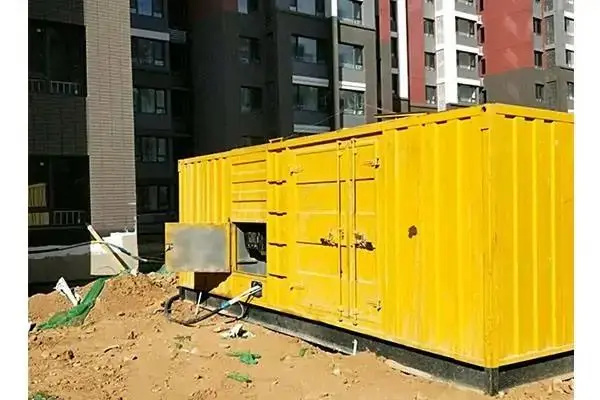 富锦发电机租赁中燃油压力过低会对发动机的哪些部件造成损坏？