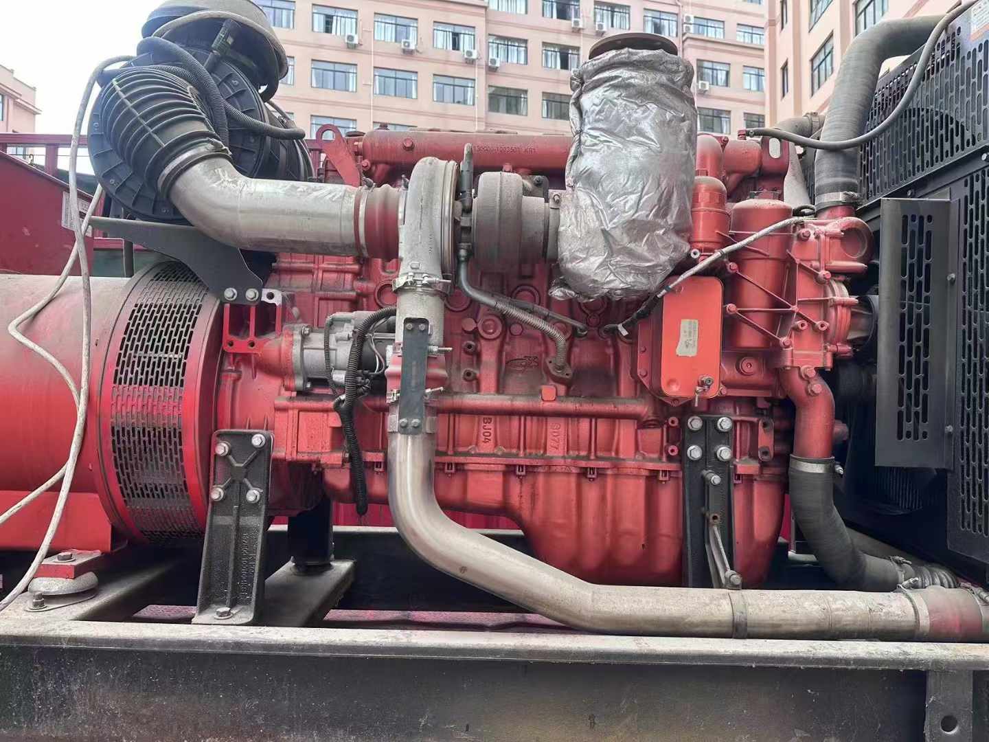 富锦如何选择适合 600kW 柴油发电机组的过载保护器？